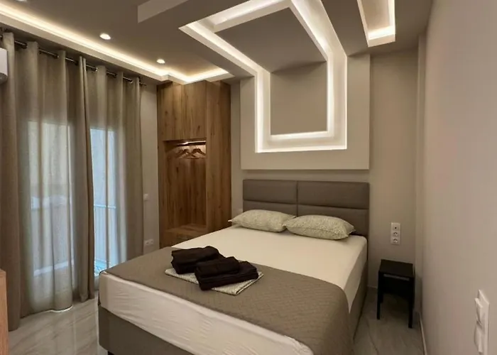 Lush Studio Apartment